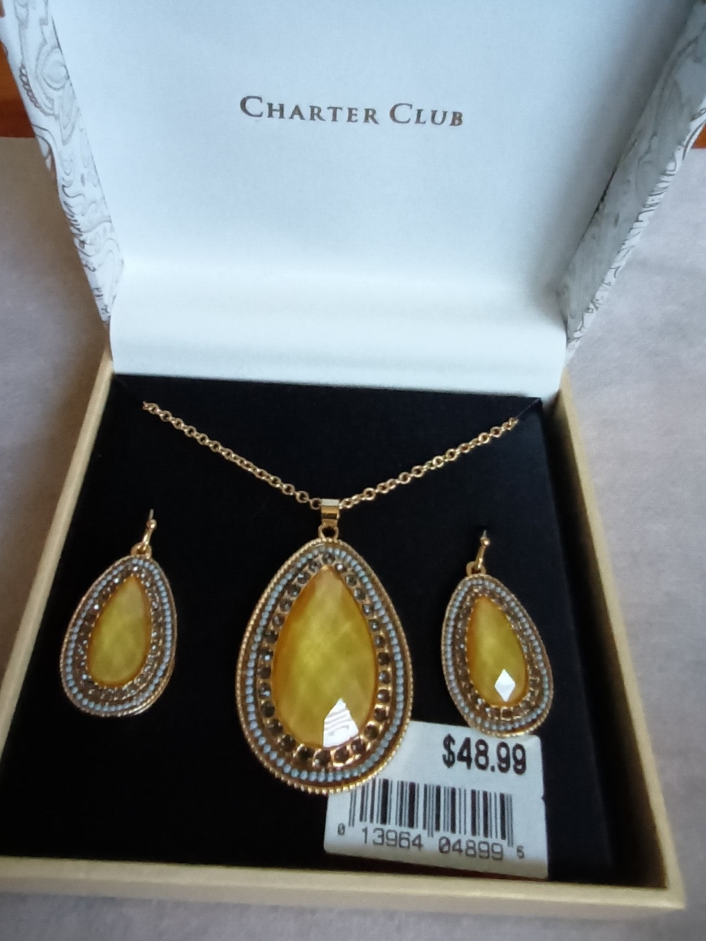 CHARTER CLUB YELLOW TEAR DROP NECKLACE & EARRINGS BOXED SET